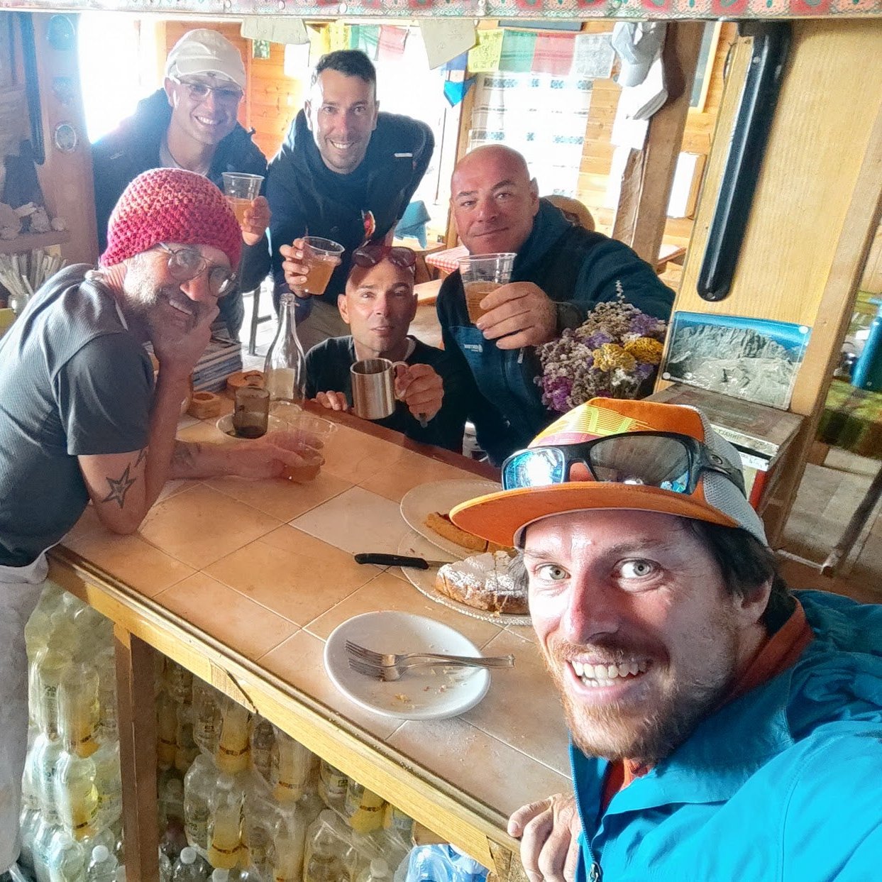 Marmolada Punta Penia - Pernotto in cima - Cristiano Gregnanin Guida Alpina Certificata Dolomiti