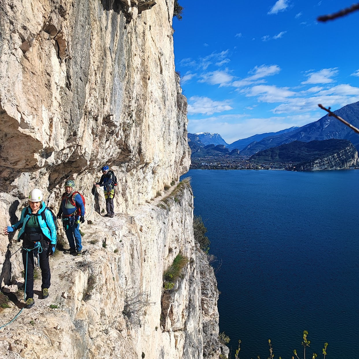 Sentiero dei Contrabbandieri - Cristiano Gregnanin Guida Alpina Certificata Dolomiti