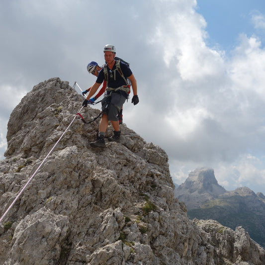 Ferrata Brigata Alpina al Col dei Bos - Cristiano Gregnanin Guida Alpina Certificata Dolomiti