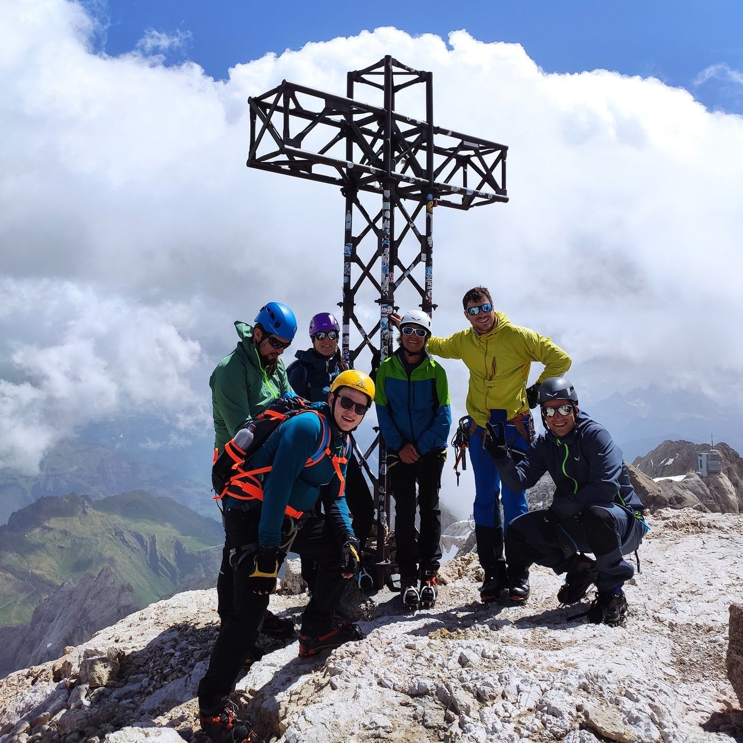 Marmolada Punta Penia - Pernotto in cima - Cristiano Gregnanin Guida Alpina Certificata Dolomiti