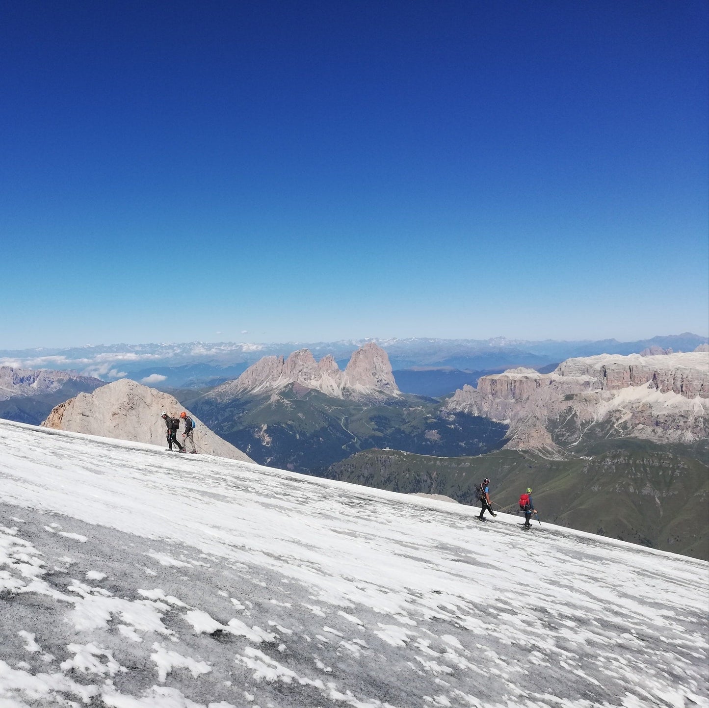 Marmolada Punta Penia - Pernotto in cima - Cristiano Gregnanin Guida Alpina Certificata Dolomiti