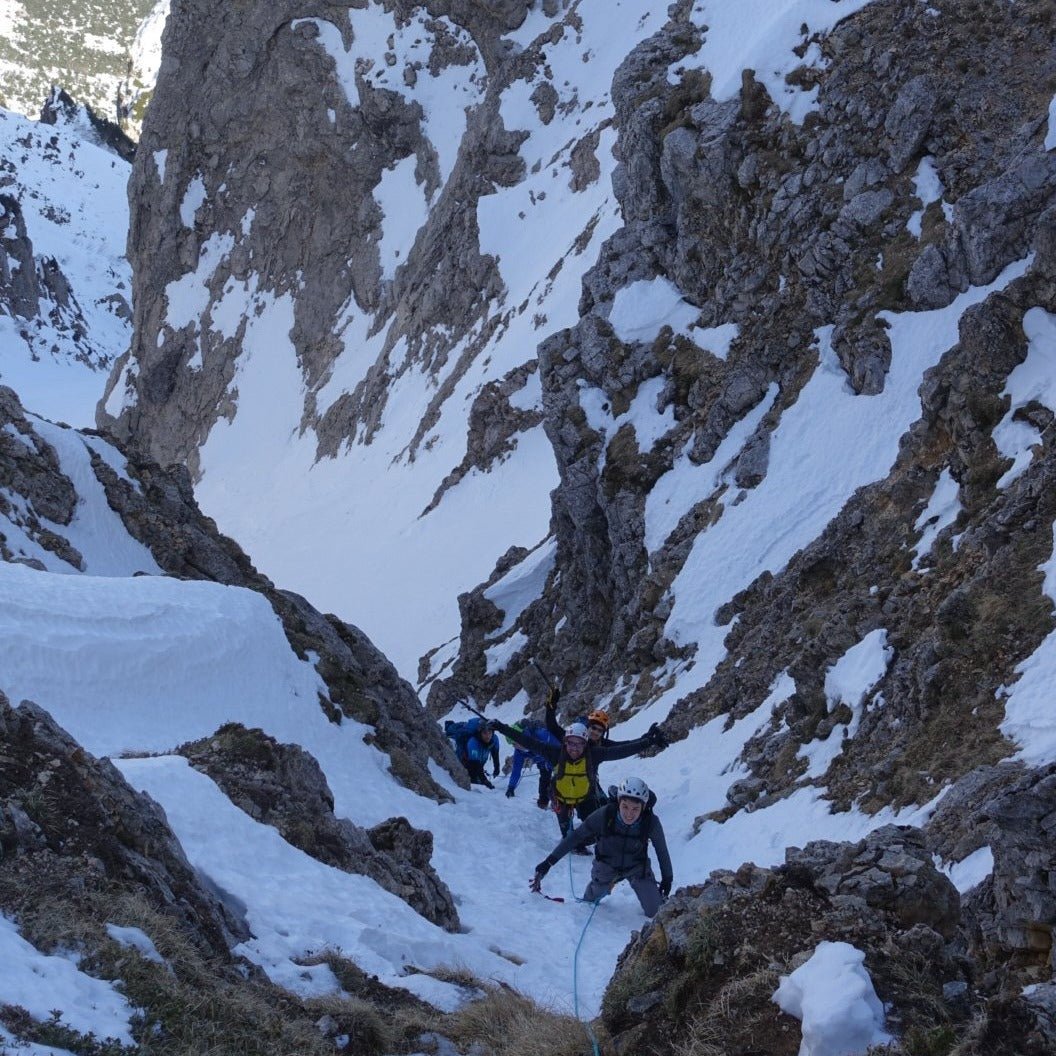 Salita di un vajo facile - Piccole Dolomiti - Cristiano Gregnanin Guida Alpina Certificata Dolomiti