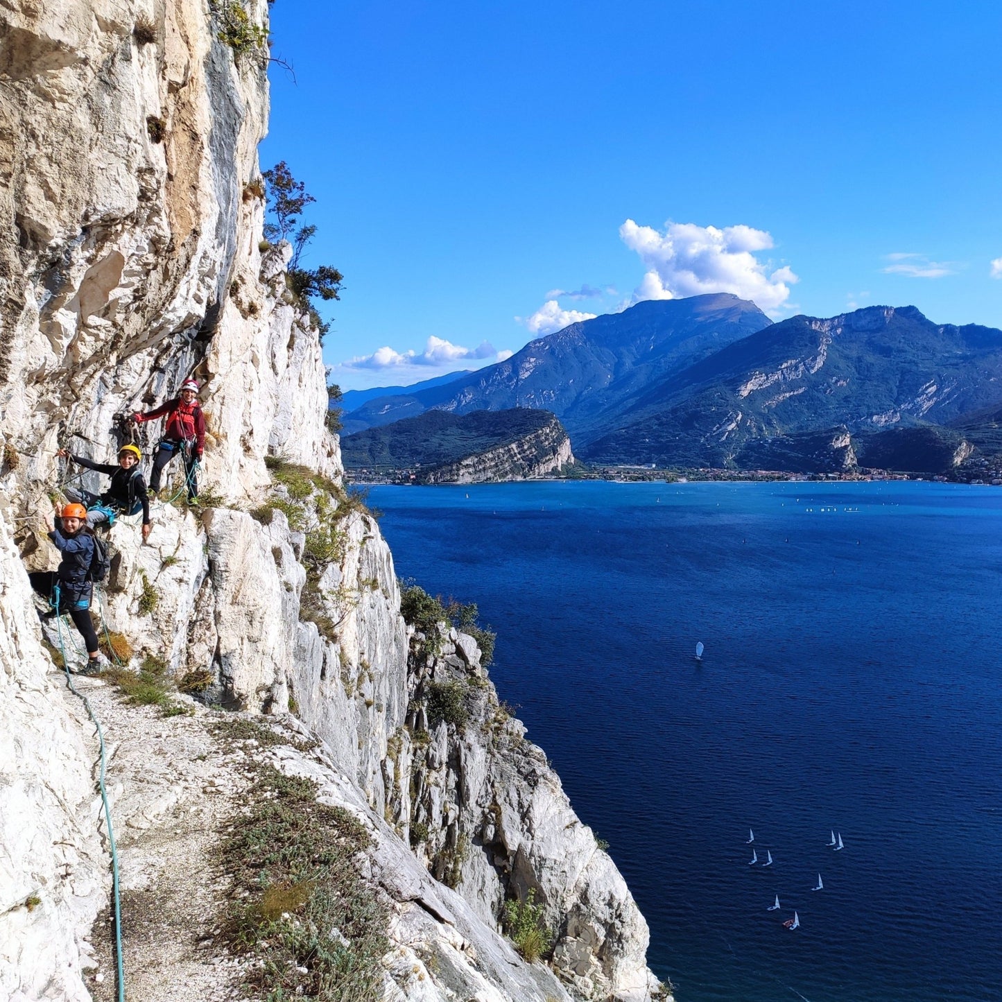 Sentiero dei Contrabbandieri - Cristiano Gregnanin Guida Alpina Certificata Dolomiti