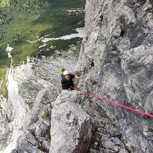 Arrampicata - Tofana Primo Spigolo - laguidalpina.it - Guida Alpina Cristiano Gregnanin - 1733521641