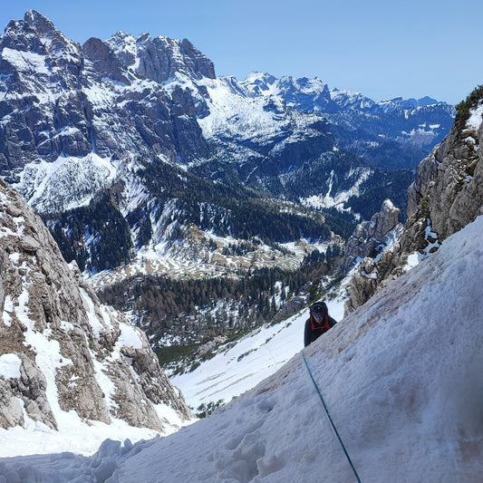 Alpinismo invernale a Torre Jolanda - Cristiano Gregnanin Guida Alpina Certificata Dolomiti