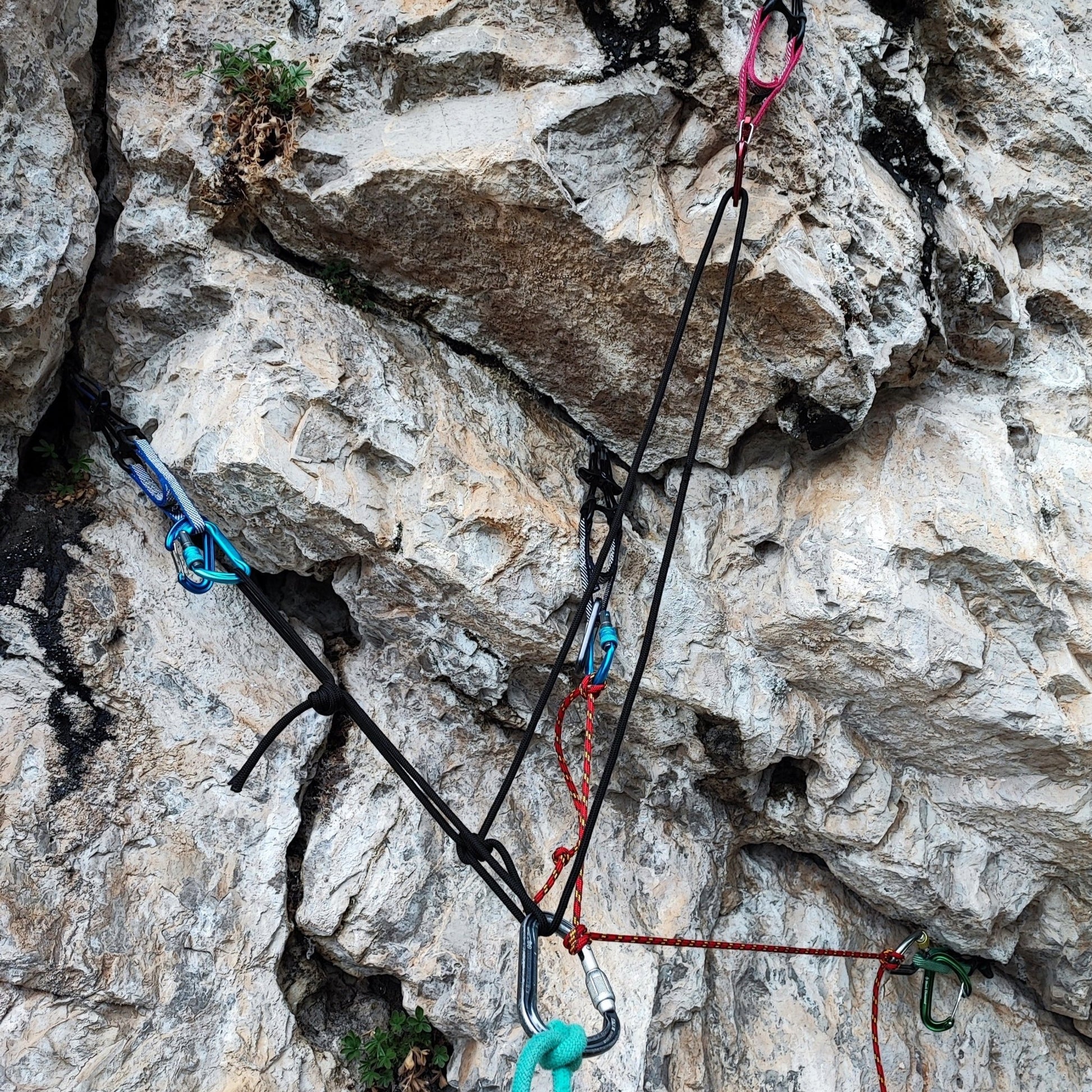 Corso manovre e autosoccorso in parete - Cristiano Gregnanin Guida Alpina Certificata Dolomiti